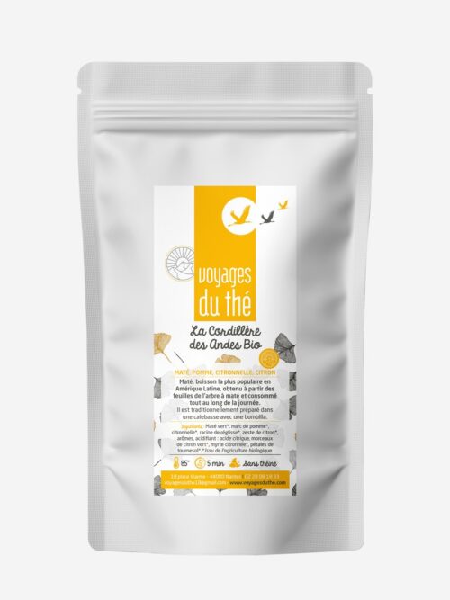 Sachet de Maté vert Bio La Cordillère des Andes par Voyages du thé, mélange frais et fruité au citron, citronnelle et morceaux de pomme.